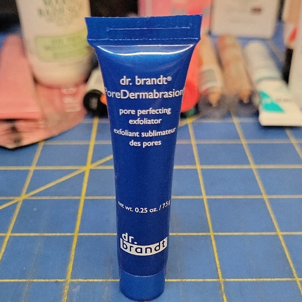 Dr. Brandt PoreDermabrasion in Deep Blue Tube 7.5g New Sealed Tube
